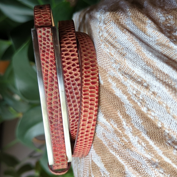 Snakeskin pattern red Ann Taylor Belt - Picture 1 of 4